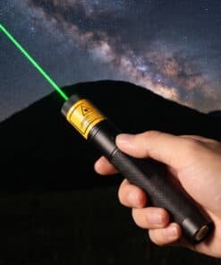 Pointing at stars with the 200 mW green laser pointer